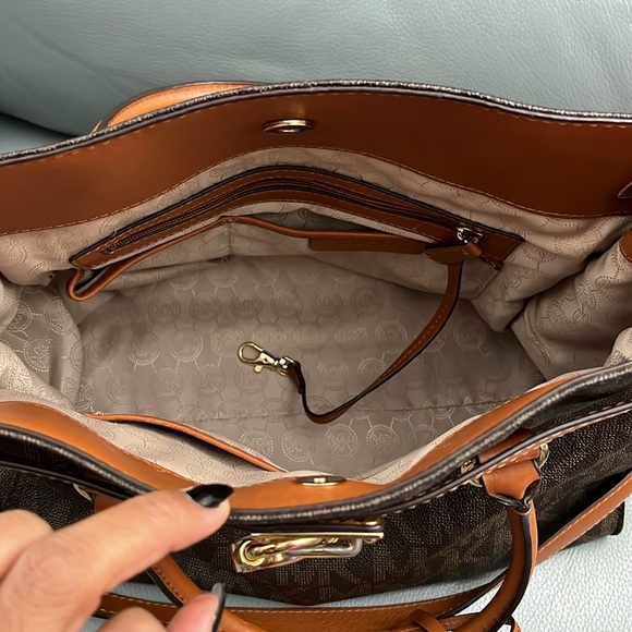 MK Hamilton Logo Tote/Shoulder bag - Picture 11 of 12